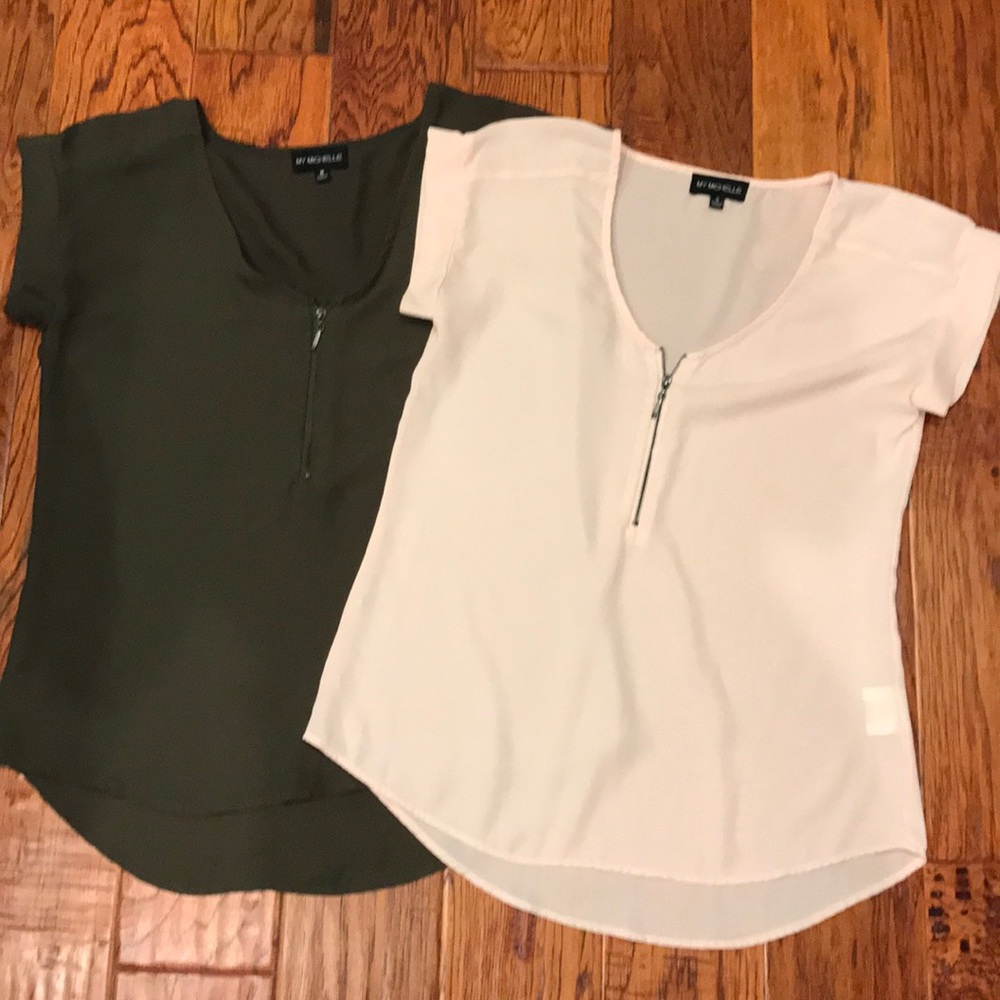 ❌SOLD❌Green and pink tops!